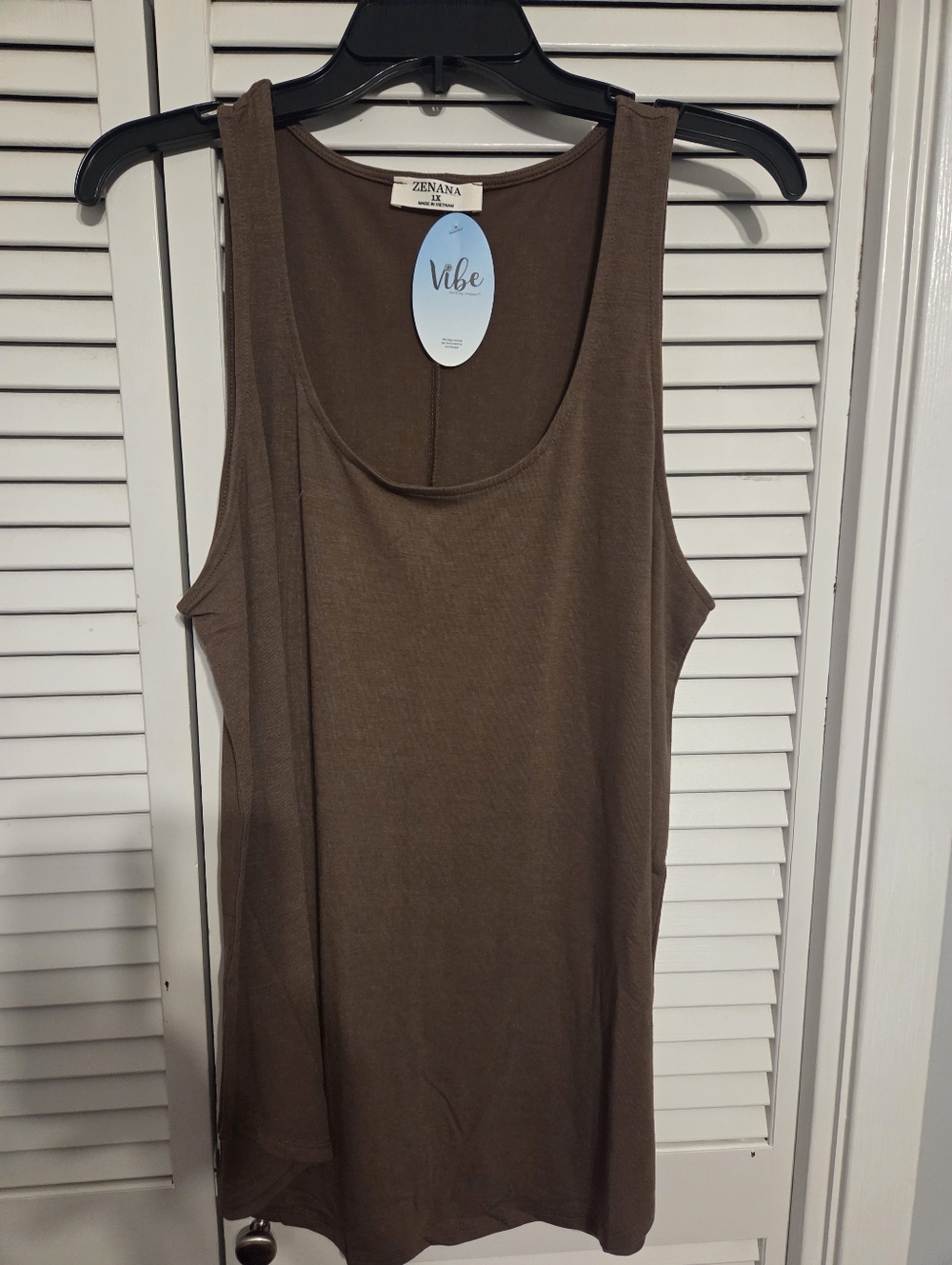 Zenana Outfitters Vibe Brown Scoop Neck Tank